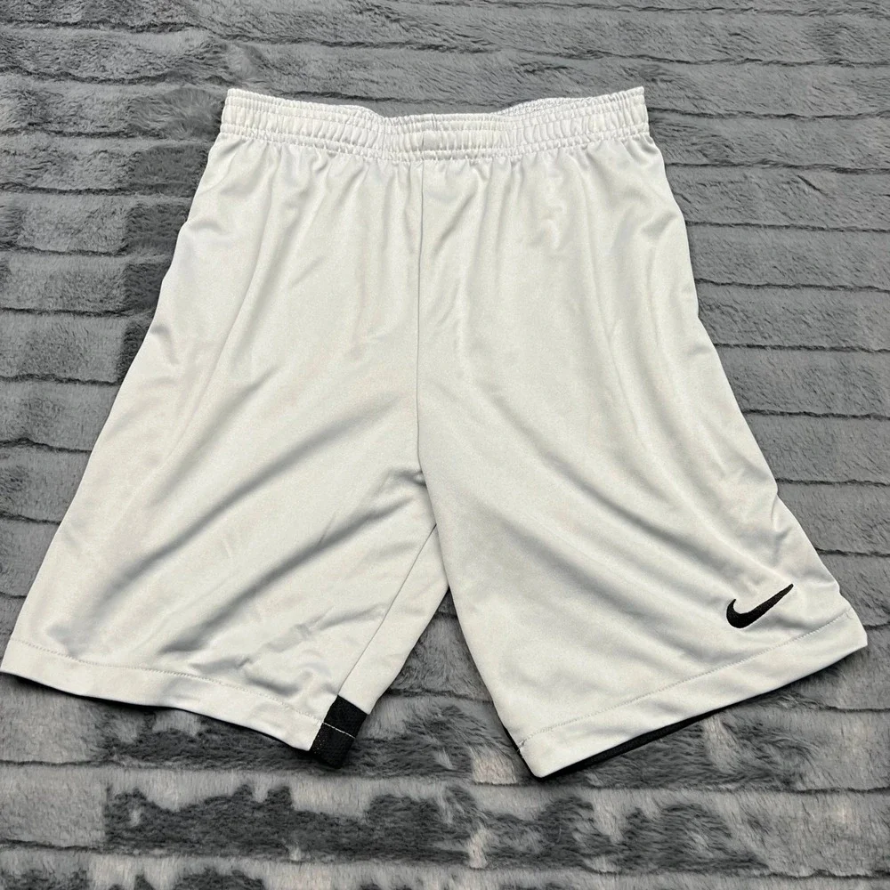 Nike Dri-FIT Boys Gray Black Basketball Athletic Shorts Size Large RN56323